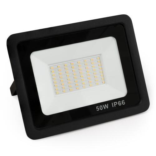 LED-Außenstrahler McShine Slim 50W, 4250 Lumen, IP66, 3000K, warmweiß